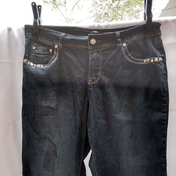 Roz & Ali jeans  - Picture 3 of 6